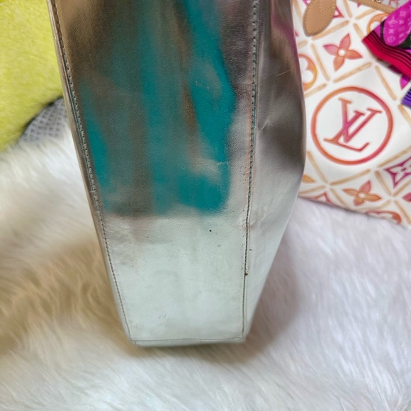 Clinique Tote Bag - Picture 5 of 6